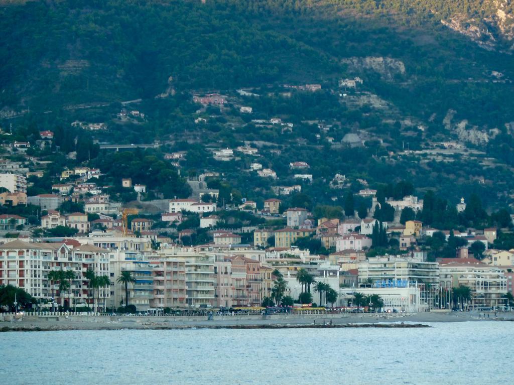 Appartement Les Clematites Menton Eksteriør billede
